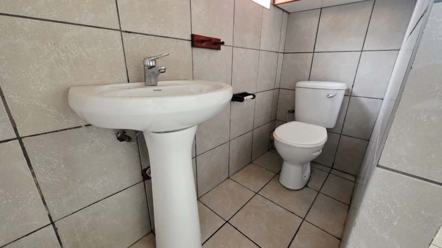 1 Bedroom Property for Sale in Wilkoppies North West